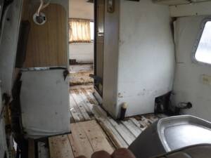 Image 19/20 of Dodge B 200 Sportsman (1976)