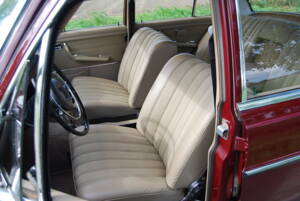 Image 40/58 of Mercedes-Benz 280 SE (1968)