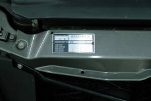 Image 22/50 of Mercedes-Benz SL 500 (1994)