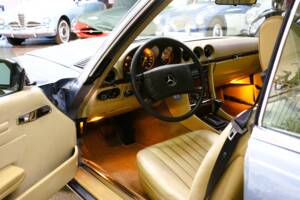 Image 18/41 de Mercedes-Benz 450 SLC 5,0 (1979)