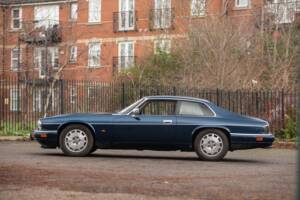 Image 9/50 de Jaguar XJS 4.0 Celebration (1995)