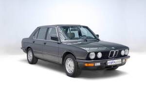 Imagen 3/43 de BMW 528i (1986)