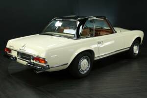 Bild 2/30 von Mercedes-Benz 280 SL (1971)