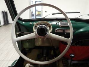 Image 3/10 of FIAT 600 D Multipla (1966)