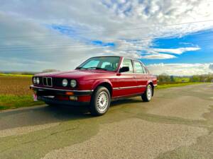 Image 1/14 of BMW 318i (1986)