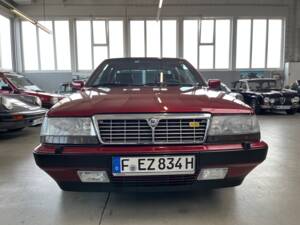 Image 26/47 of Lancia Thema 8.32 (1989)