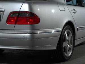 Afbeelding 7/34 van Mercedes-Benz E 430 4MATIC (2001)
