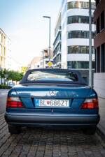 Obraz 31/50 pojazdu Mercedes-Benz 300 CE-24 (1992)