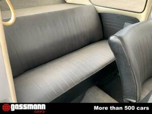 Image 15/15 of Volkswagen Maggiolone 1302 (1972)