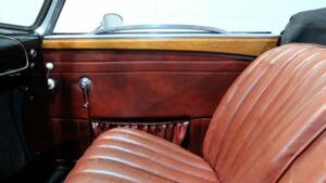 Image 8/33 de BMW 327 (1940)