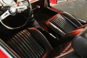 Immagine 29/47 di Alfa Romeo 1300 Spider Junior (1969)
