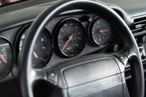 Afbeelding 39/48 van Porsche 911 Carrera 2 (1990)