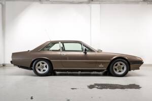 Bild 3/31 von Ferrari 400i (1981)