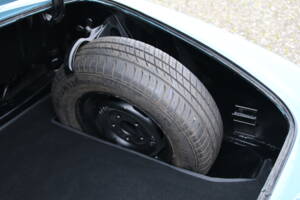 Image 44/68 of Mercedes-Benz 190 SL (1961)