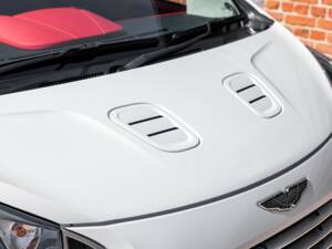 Bild 14/50 von Aston Martin Cygnet (2011)