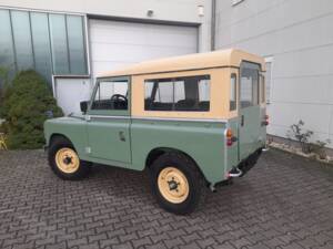 Immagine 5/29 di Land Rover 88 (1974)