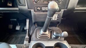 Obraz 18/18 pojazdu Land Rover Defender 90 TD4 (2007)