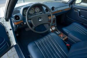 Image 14/62 of Mercedes-Benz 280 CE (1982)
