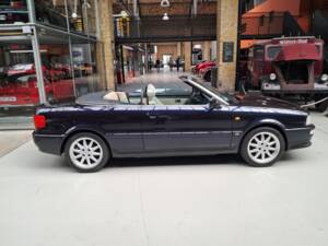 Immagine 4/24 di Audi Cabriolet 2.6 (1997)