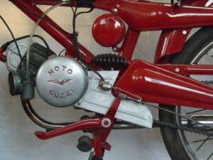 Image 15/44 of Moto Guzzi Cardellino 75 (1957)