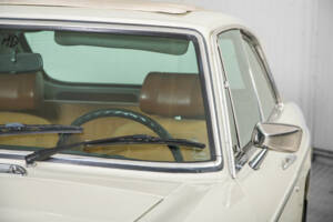 Imagen 23/50 de MG MGB GT V8 (1975)