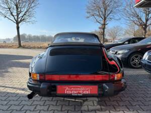Bild 6/28 von Porsche 911 Carrera 3.2 (1989)