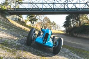 Image 3/10 of Bentley 8 Litre (1934)