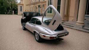 Bild 63/81 von Jaguar E-Type V12 (2+2) (1971)