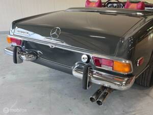 Image 37/40 of Mercedes-Benz 280 SL (1970)