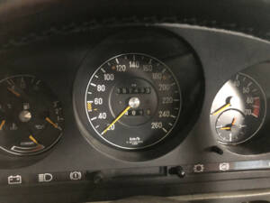 Imagen 31/36 de Mercedes-Benz 380 SL (1984)