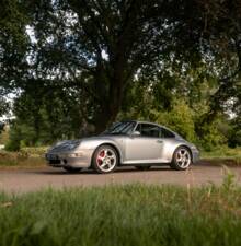 Afbeelding 4/19 van Porsche 911 Carrera 4S (1998)