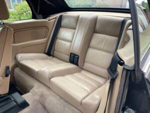 Bild 7/26 von BMW 320i (1990)