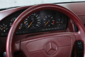 Image 19/37 of Mercedes-Benz SL 500 (1995)