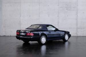 Image 9/46 of Mercedes-Benz SL 320 (1998)