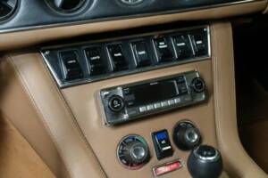 Image 17/50 of Jensen Interceptor  MK III (1974)