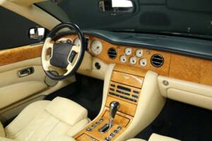 Image 43/49 de Bentley Azure (2006)