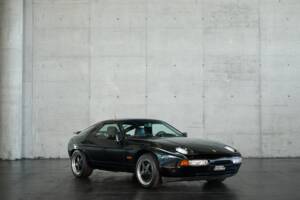 Afbeelding 15/50 van Porsche 928 S4 (1989)