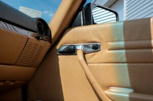 Imagen 9/20 de Mercedes-Benz 560 SL (1989)