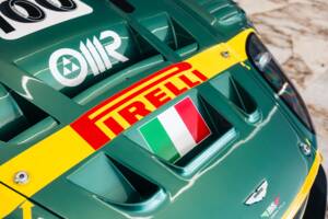 Image 19/30 of Aston Martin DBR9 GT1 (2006)