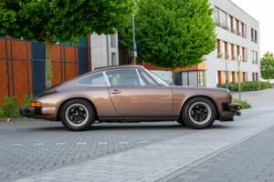 Image 2/11 of Porsche 911 2.7 S (1976)