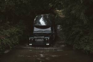 Bild 8/41 von Land Rover Defender 110 Td5 (2002)