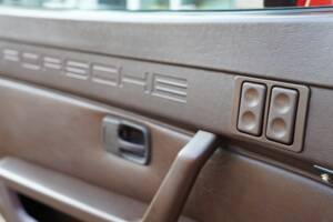 Afbeelding 29/50 van Porsche 924 S (1981)