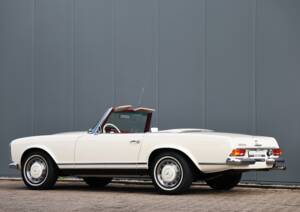 Bild 24/56 von Mercedes-Benz 280 SL (1969)