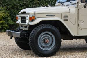 Image 17/50 of Toyota Land Cruiser BJ 40 (1980)