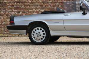 Image 41/50 de Alfa Romeo 2.0 Spider QV (1988)