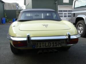 Image 34/74 de Jaguar Type E V12 (1973)