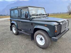 Immagine 6/83 di Land Rover Defender 90 Td5 (1999)