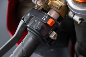 Immagine 15/50 di Ducati DUMMY (1997)