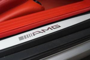 Image 27/41 of Mercedes-Benz SL 65 AMG (2004)