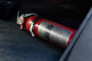 Bild 34/50 von Ferrari 308 GTBi Quattrovalvole (1983)